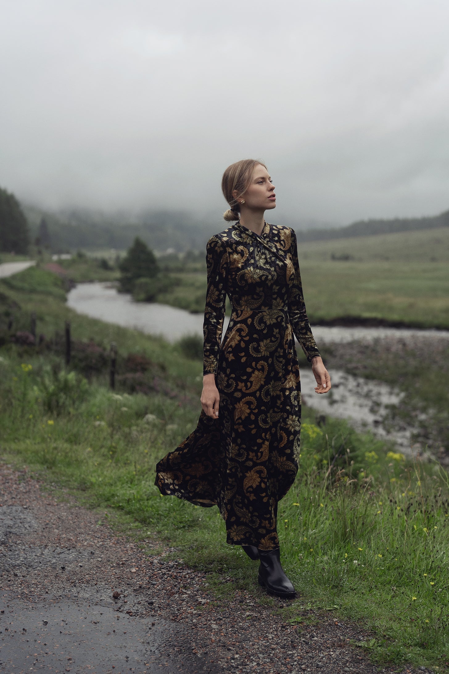 Velour Front Knot Maxi Dress-Gold Paisley