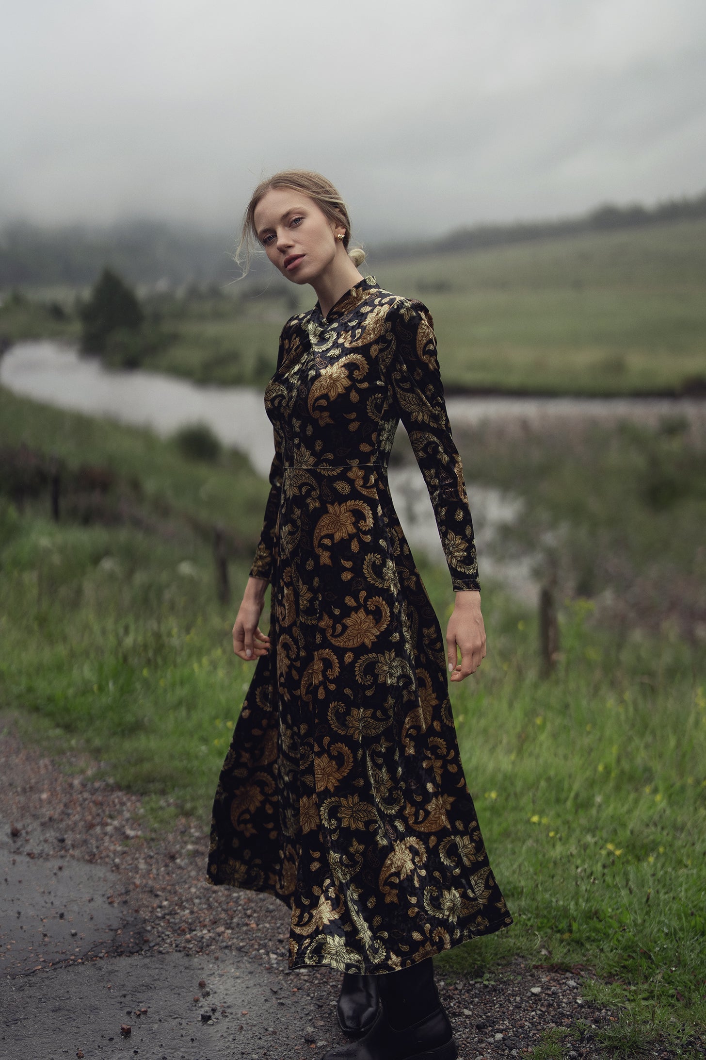 Velour Front Knot Maxi Dress-Gold Paisley