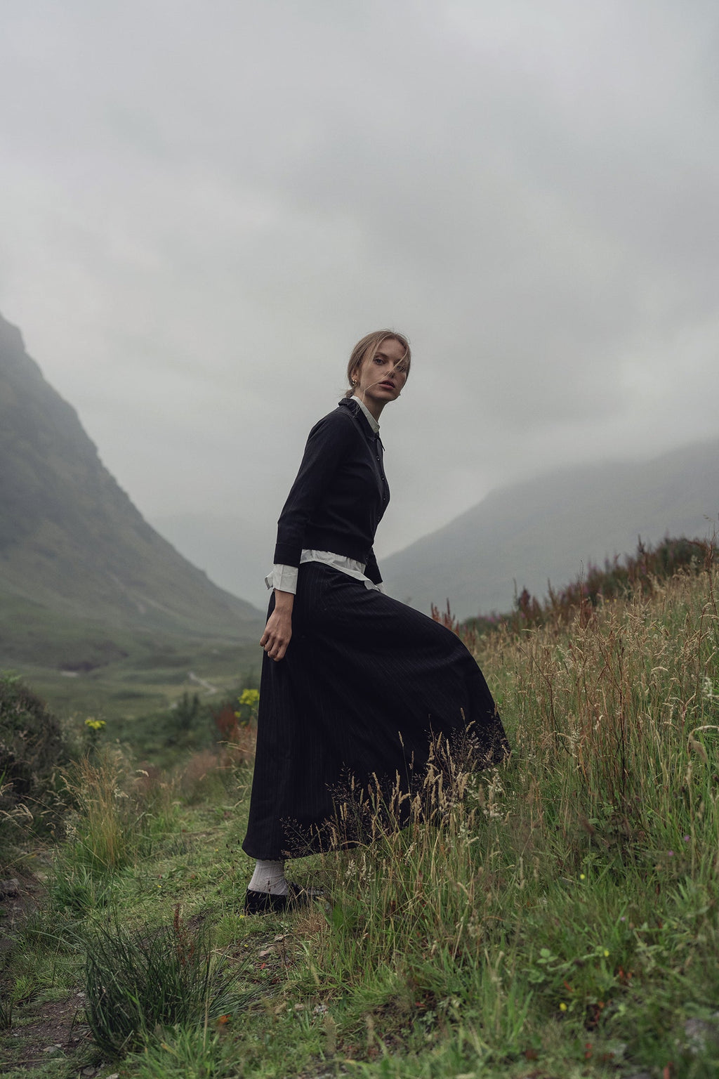 Wool Blend Collared Cardigan-Black