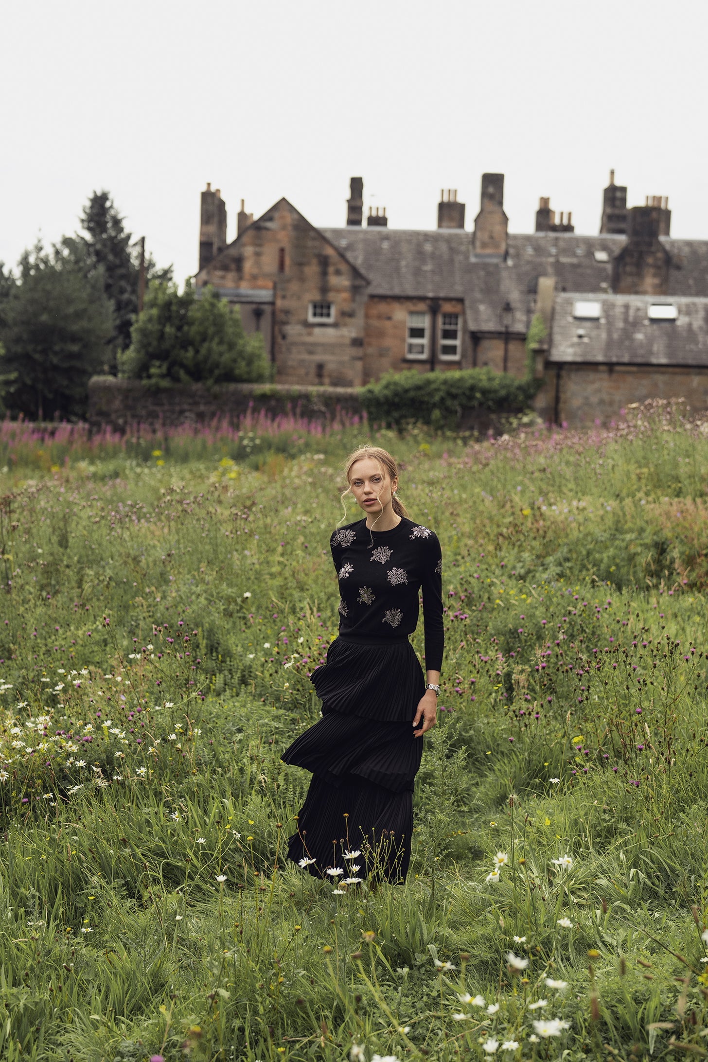 Beaded Flower Sweater-Black
