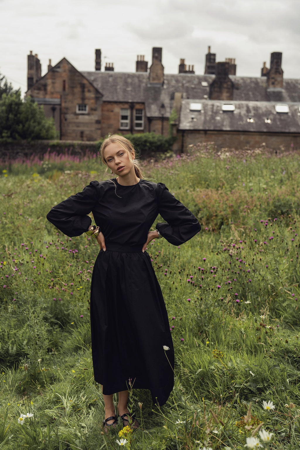 Bubble Sleeve Taffeta Top-Black