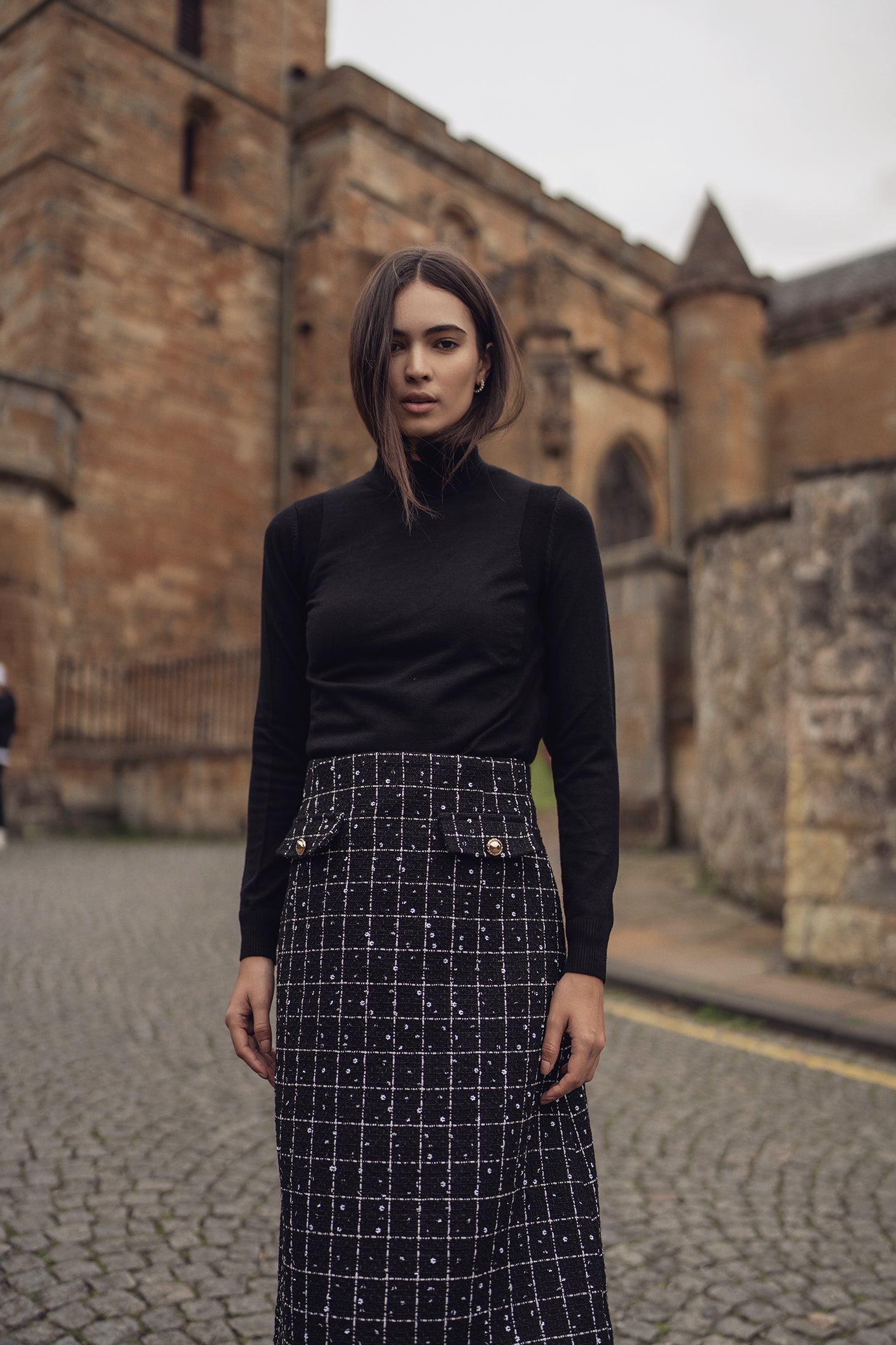 Short Pocket Skirt-Black/White