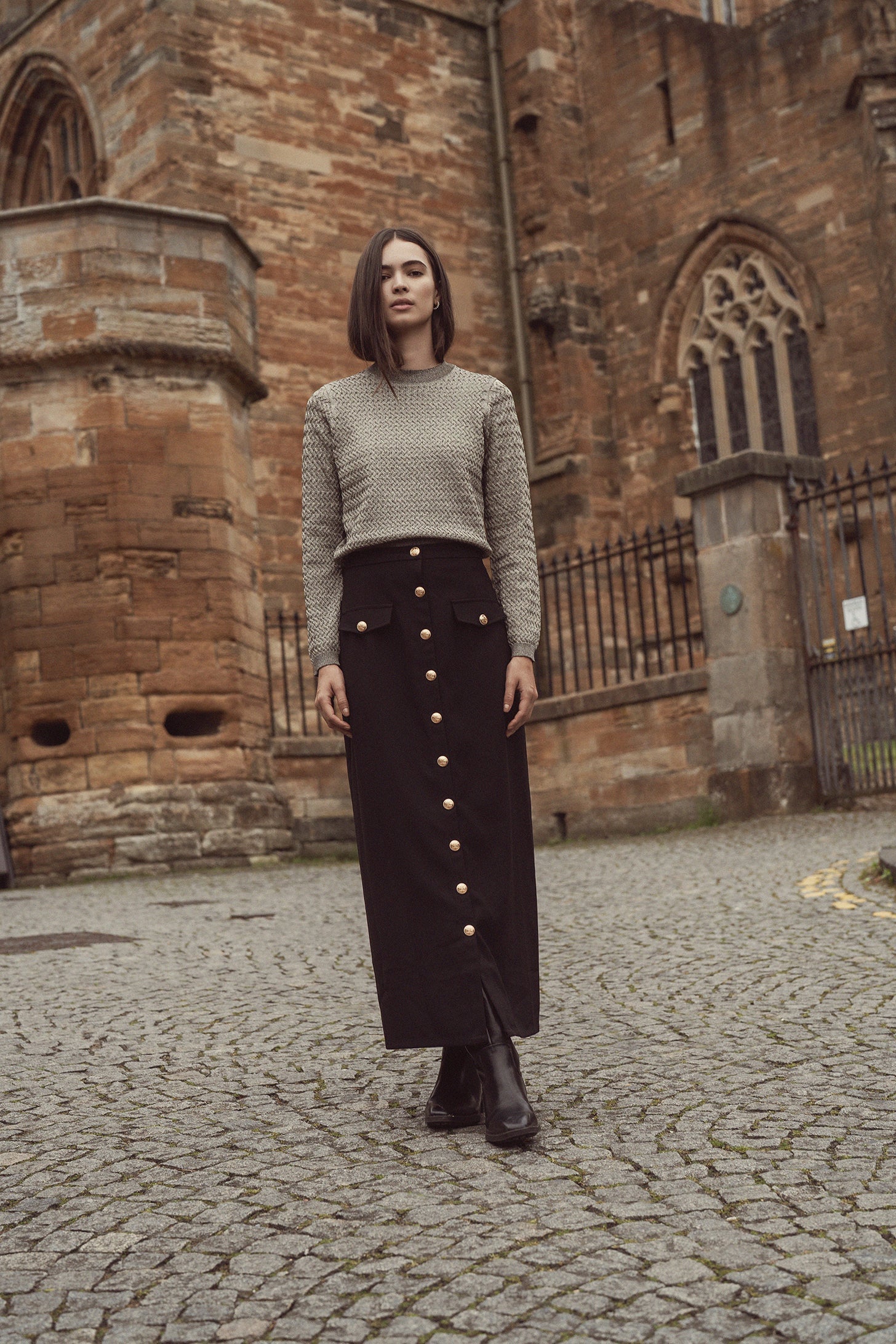 Gold Button Straight Pocket Skirt-Black