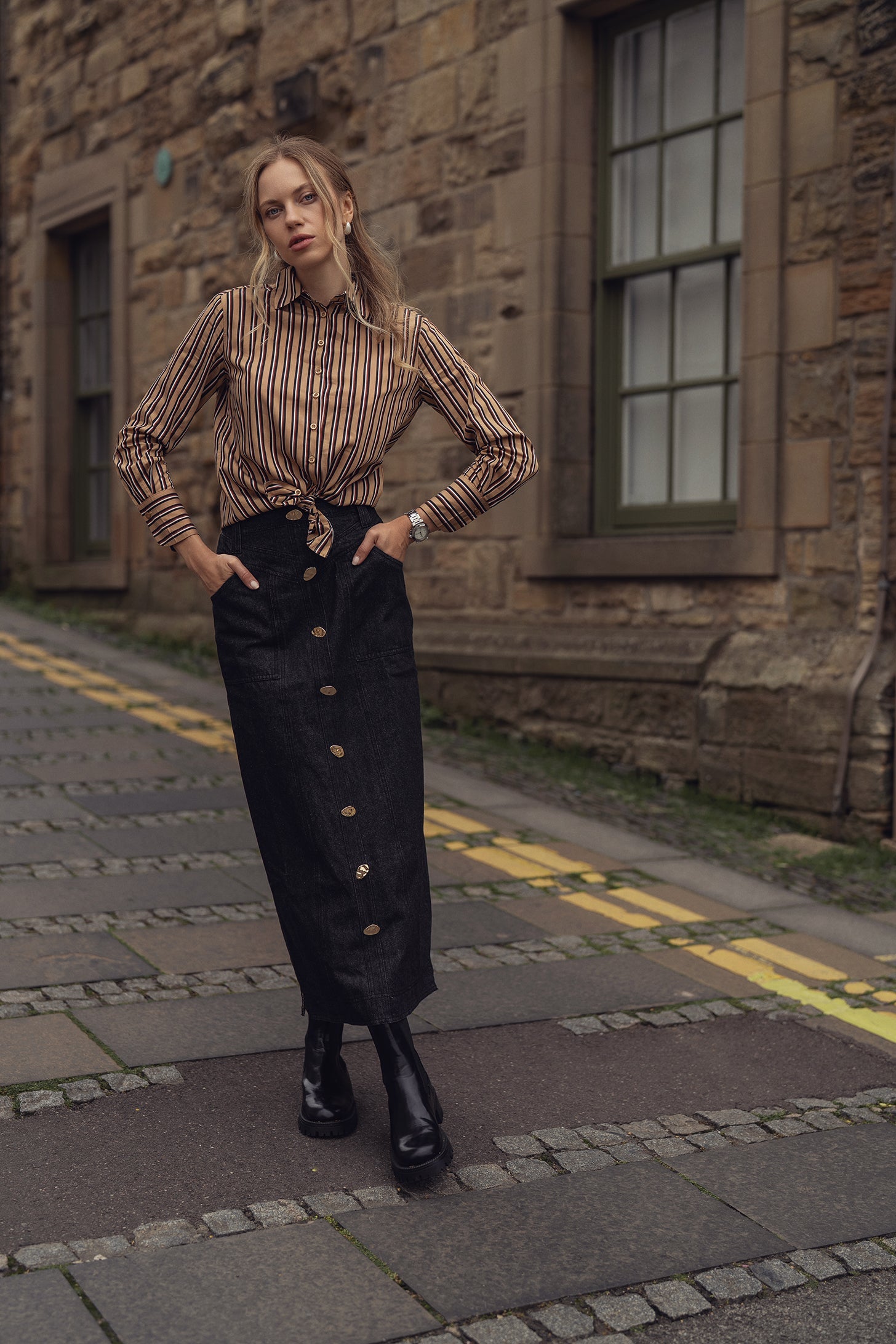 Button Design Denim Skirt-Black