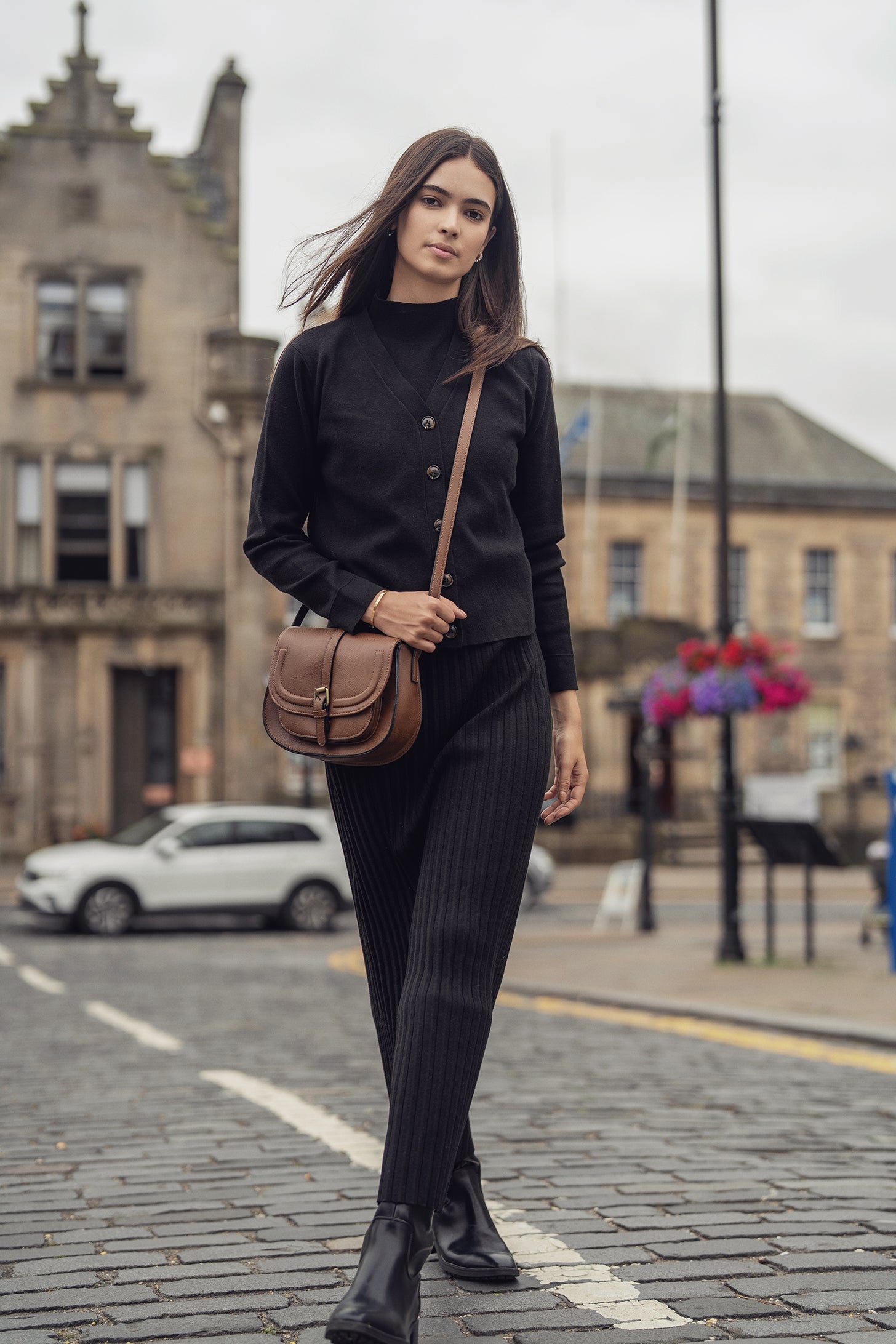 Knit Ribbed Maxi Skirt-Black