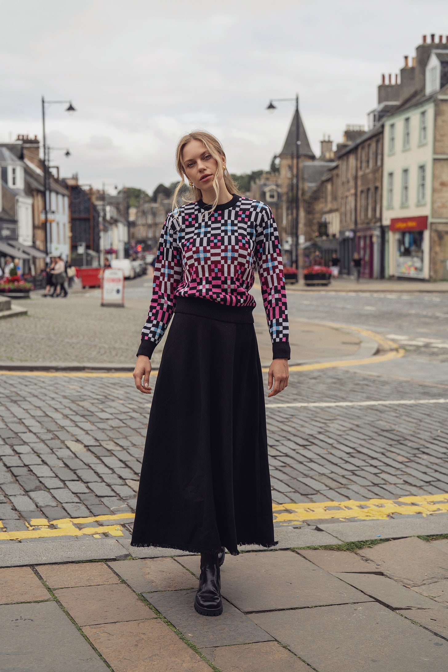 Geometric Design Sweater-Pink