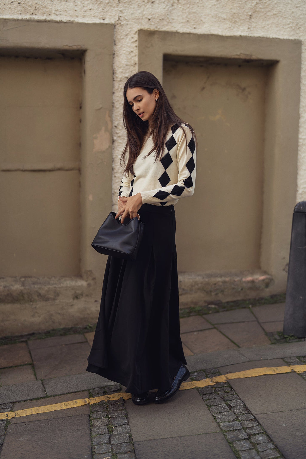 Printed Sweater-Cream with Black Diamond Design