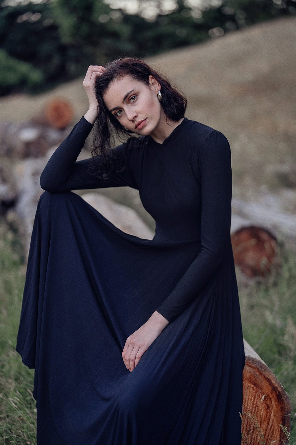 Front Knot Pleat Dress 50"-Black