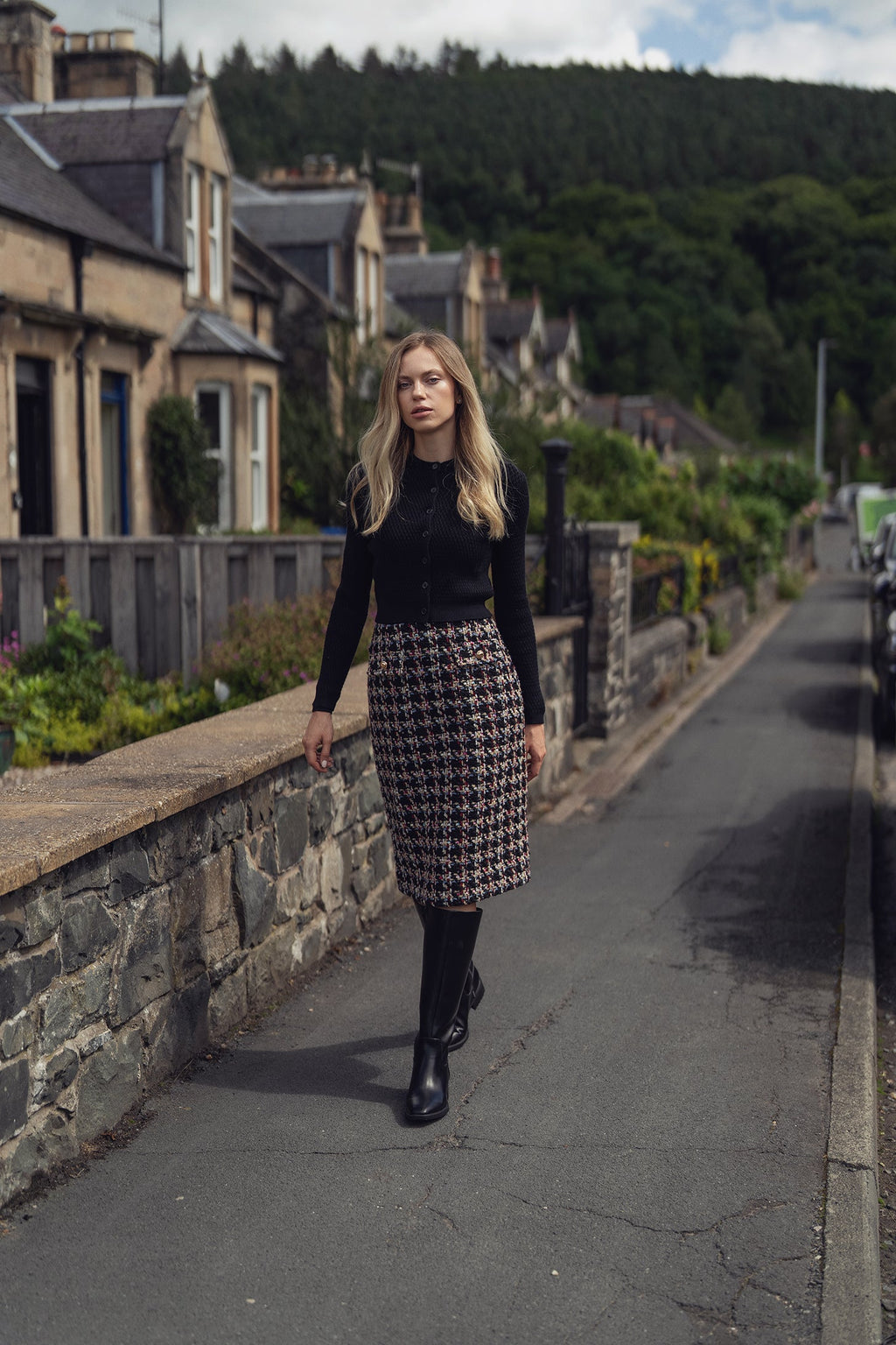 Textured Crew Cardigan-Black